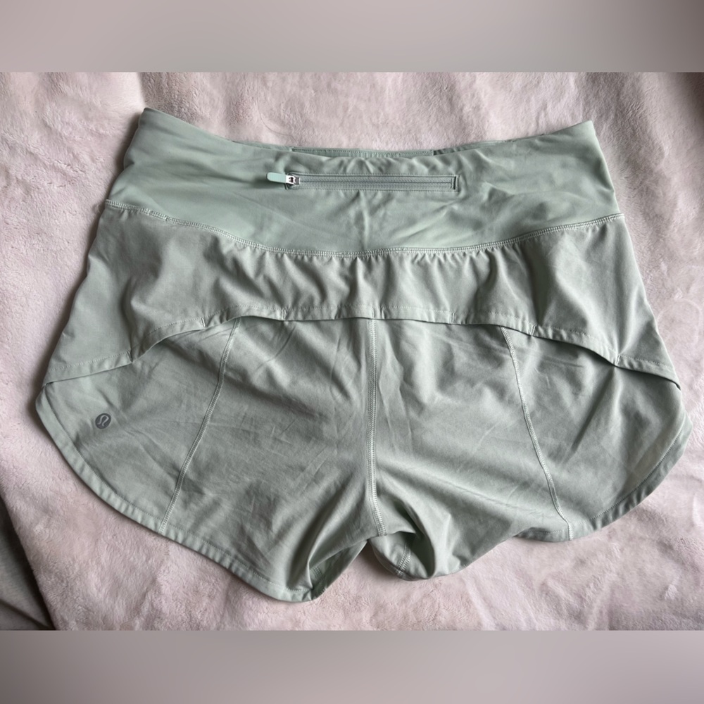 Lululemon shorts - Mint